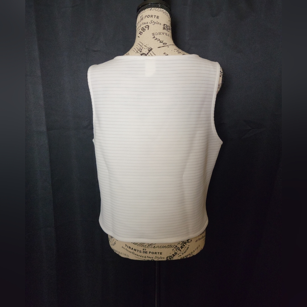RUSH Tank Top - Picture 4 of 6